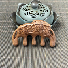 Golden Sandalwood Scalp Massager with Five Teeth