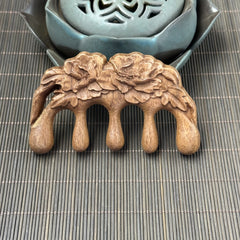 Golden Sandalwood Scalp Massager with Five Teeth